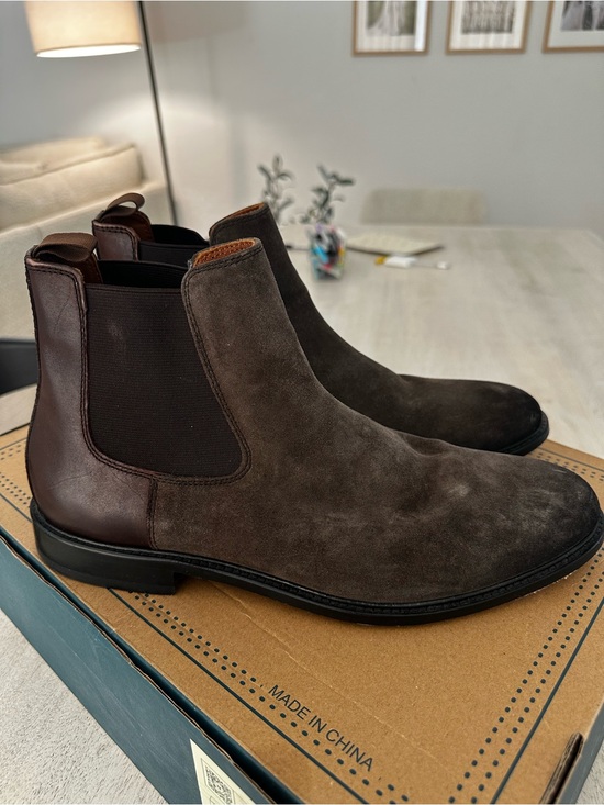 Banana Republic Men\'s Chukka Chelsea Boots in Brown Suede and Leather